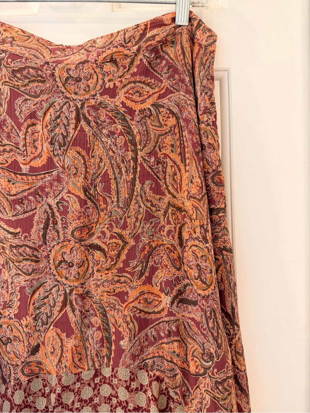 Sundance Paisley Handkerchief Hem Skirt in Rust & Peach, Silk, Lightweight, Sz 6 - Picture 3 of 14